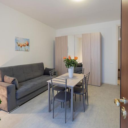 Monolocale Sguizzette Apartment Brescia Bagian luar foto