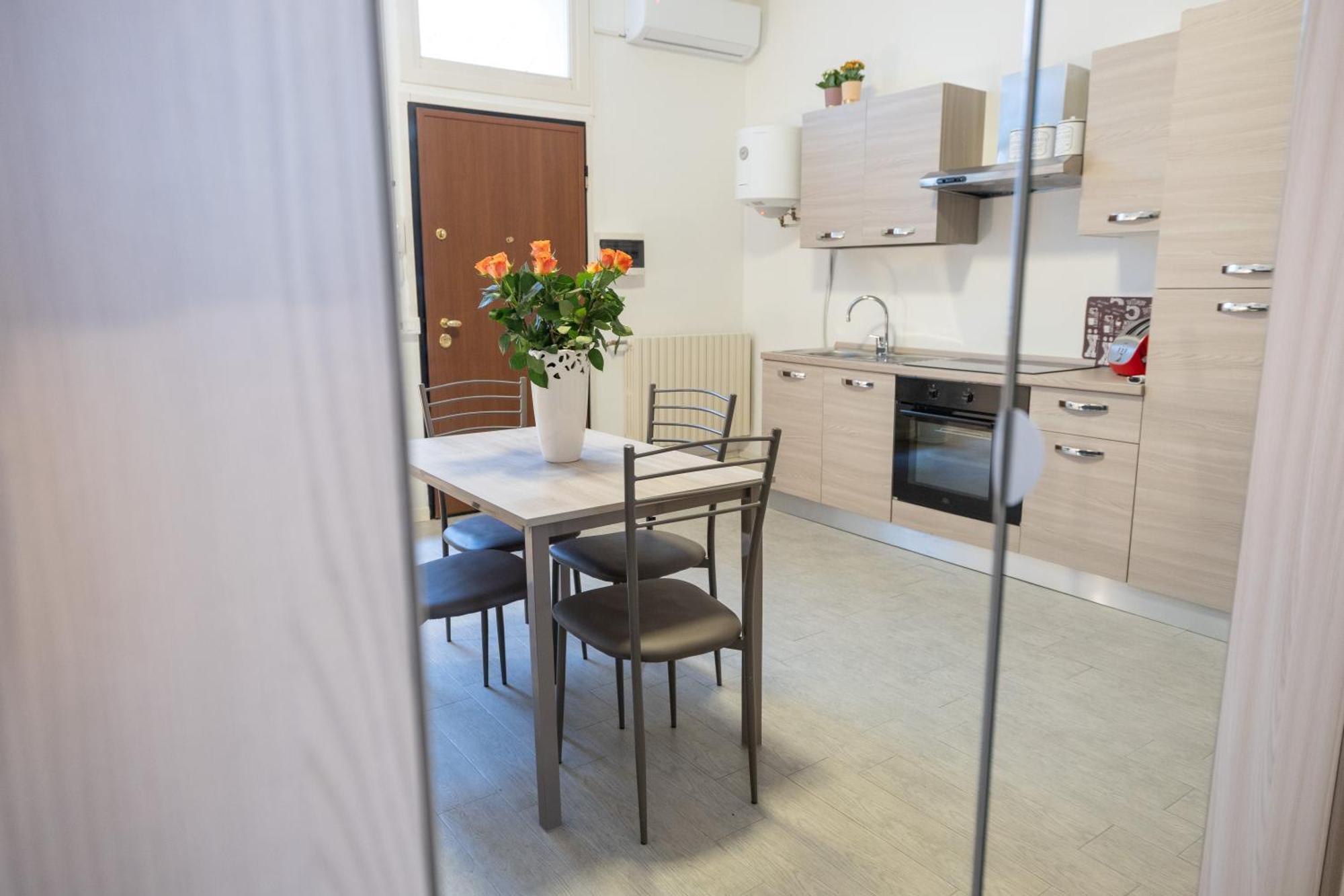Monolocale Sguizzette Apartment Brescia Bagian luar foto