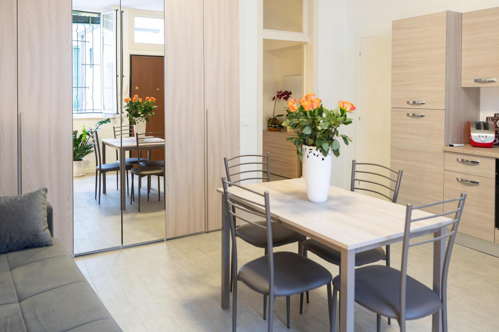 Monolocale Sguizzette Apartment Brescia Bagian luar foto