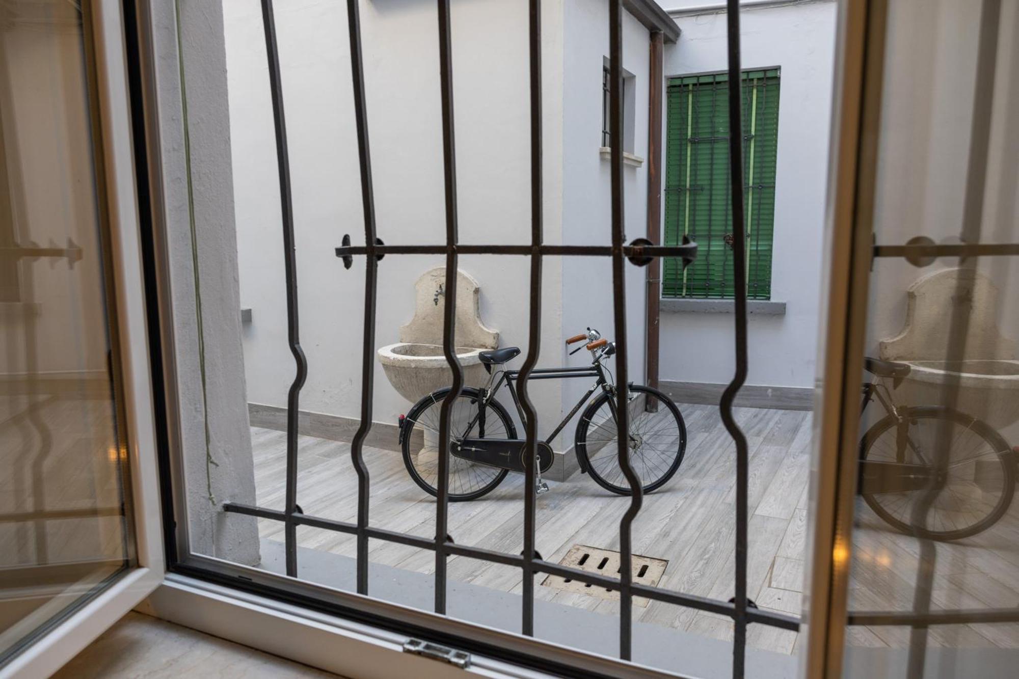 Monolocale Sguizzette Apartment Brescia Bagian luar foto
